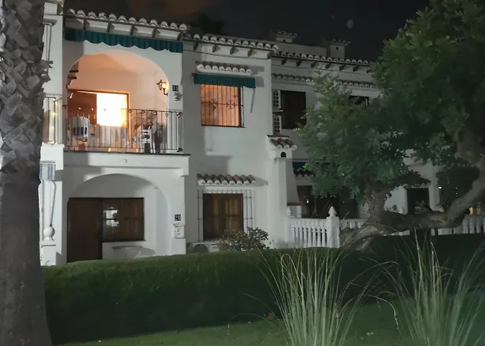 Spanish Style With Terrace 公寓